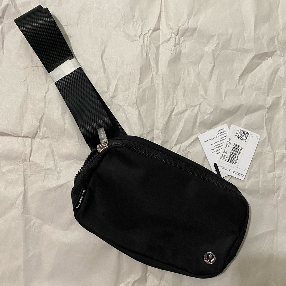 NWT Lululemon Belt Bag